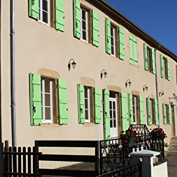 Comme un Coq en Pâte - BOURG-LE-COMTE