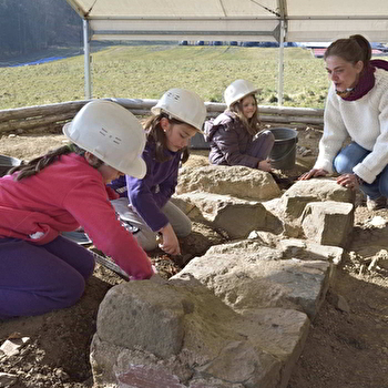 Atelier archéo à Bibracte - SAINT-LEGER-SOUS-BEUVRAY