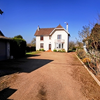 Chez Sandrine - GRAY-LA-VILLE