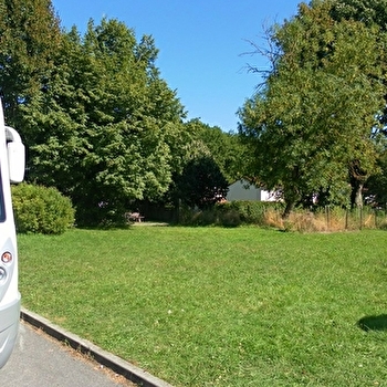 Aire de Camping-car - MASSILLY