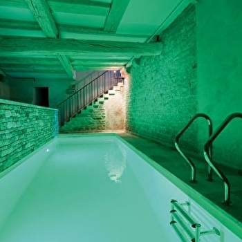 Hôtel Abbaye de Maizières - BEAUNE