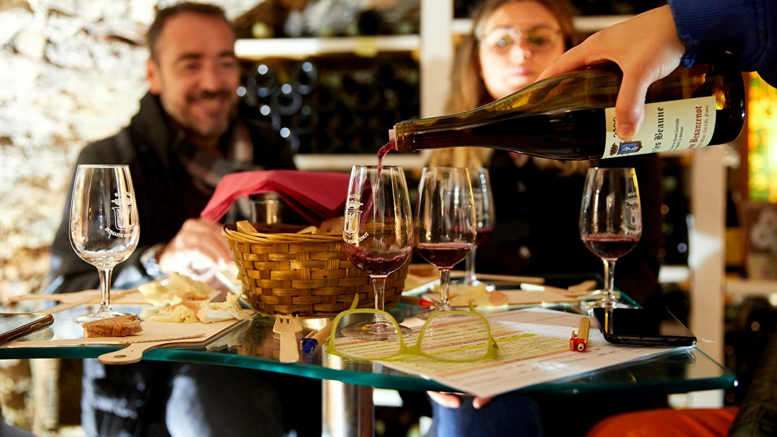 Domaine Besancenot - Visite Dégustation: Plaisir Gourmand 5 vins avec gougères