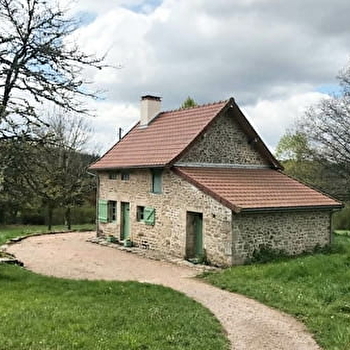 Gîte de la Pastourelle - QUARRE-LES-TOMBES