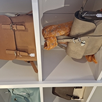 By Rose Maroquinerie - AVALLON