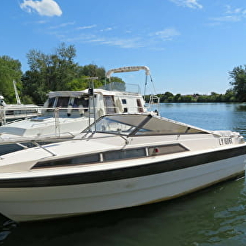 Halte fluviale - ARC-LES-GRAY