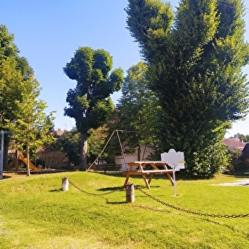 Aire de pique-nique de la rue de Vermont - LA POSTOLLE