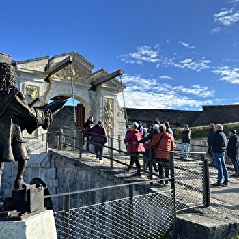 Château de Joux - LA CLUSE-ET-MIJOUX