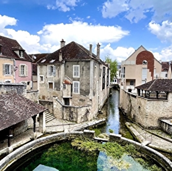La Fosse Dionne & les coteaux d'Epineuil - TONNERRE