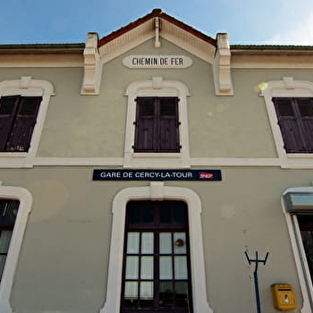 Gare de CERCY-LA-TOUR - CERCY-LA-TOUR