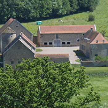La Tour de Giry - chambres d'hôtes - FONTANGY