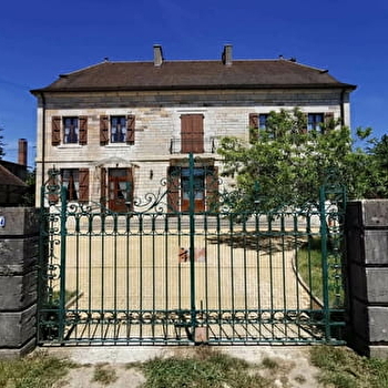 Jurassik'Homes - Gîte Lagoon - CHAMBLAY