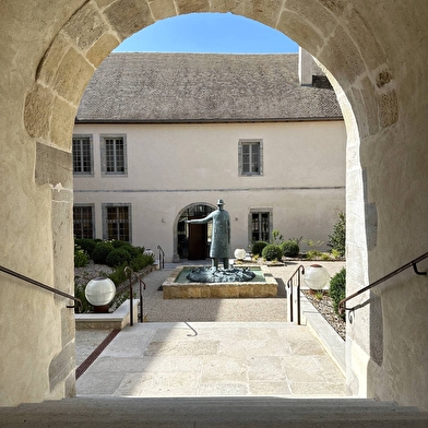 Le Prieuré de Mouthier Haute-Pierre