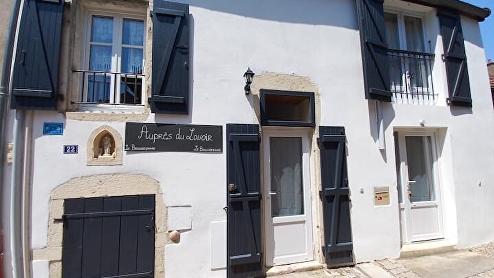 Auprès du Lavoir : le Beaurepaire