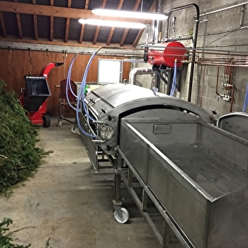 Visite commentée de la distillerie d'huiles essentielles Aromacomtois - AMANCEY