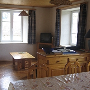 Gîte Le Bourg - LAVAL-LE-PRIEURE