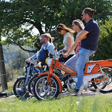 Les Brèles Balades à Mobylette