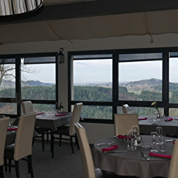 Restaurant Le Saint-Cyr - MONTMELARD