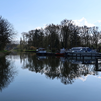 Port du village - CORRE