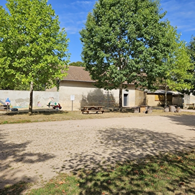 Aire de pique-nique et de jeux