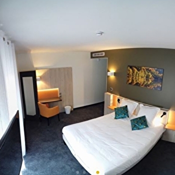 Hôtel - La Brocatelle - MOLINGES