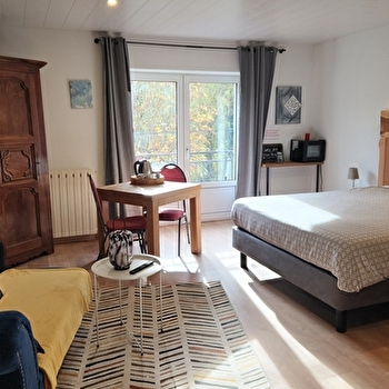 Les Chambres d'hôtes de la Source Bleue - CUSANCE