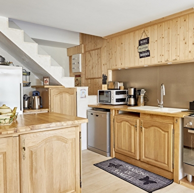 Abricosy, côté Grange - 6pers