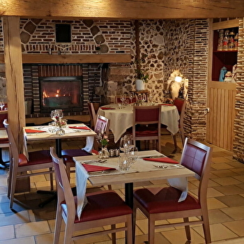 Le Cheval Blanc - CHARNY OREE DE PUISAYE