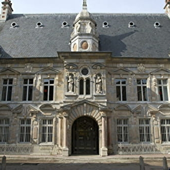 Masques et visages : Hugues Sambin et le foisonnement manieriste - BESANCON