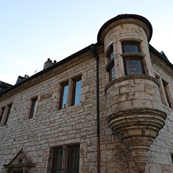 Maison à Tourelle - BAUME-LES-DAMES