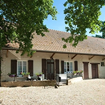 Gîte d'Annie - CHARETTE-VARENNES