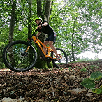 VTT assistance électrique lac des settons - ACTIVITAL - MONTSAUCHE-LES-SETTONS