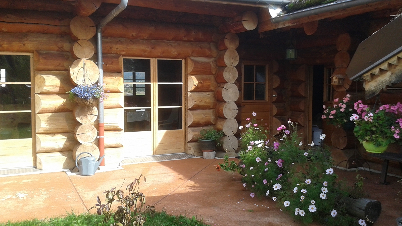Les Humaneries - Appartement 'Le Lodge Deer' en chalet - B402FLO02