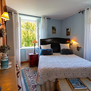 À l'Ombre du Château - NANS-SOUS-SAINTE-ANNE