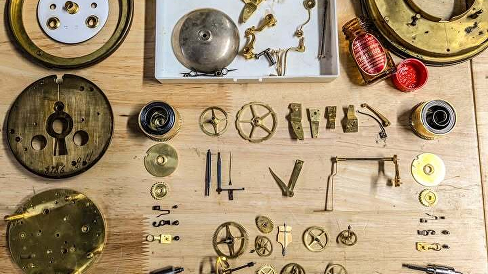 Horloger de Battant - Atelier 