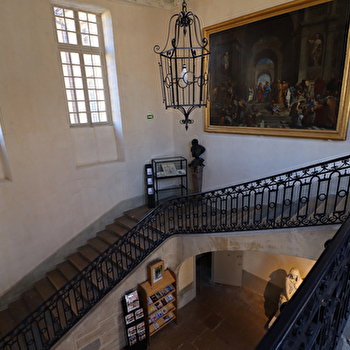 Statues et tableaux conservés aux Archives départementales - DIJON