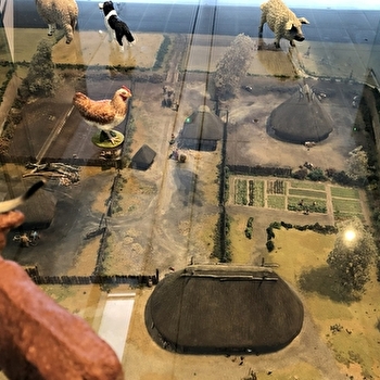 Musée décalé, une visite famille à Bibracte - SAINT-LEGER-SOUS-BEUVRAY