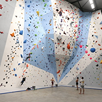 Salle d'escalade Marie Paradis - Association Entre-Temps - BESANCON