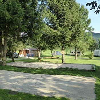 Camping La Rasse - ARC-SOUS-CICON