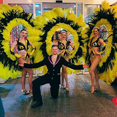 Cabaret Music -Hall Odysséo -Repas -Spectacle . 