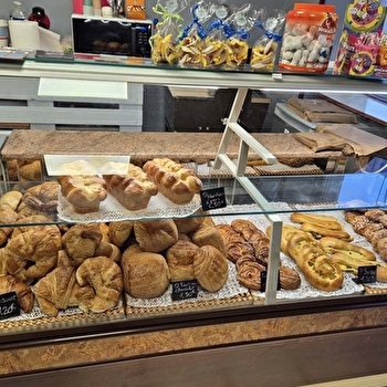 Délices et Gourmandises d’Hélèna - DAMEREY