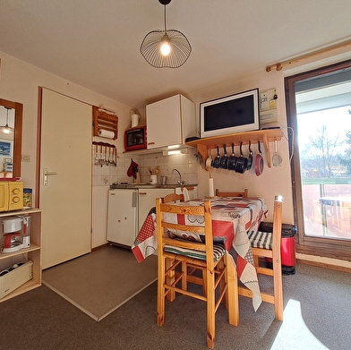 Le Cernois - Studio en résidence - P431CON00