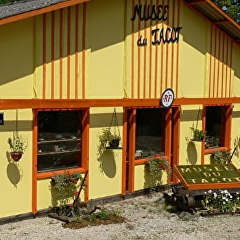 Musée du Tacot - CLERON