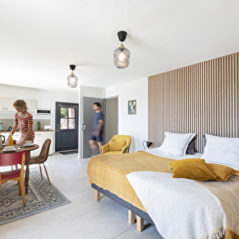 Chambres d'hôtes Domaine La Tour du Blé - LA VINEUSE SUR FREGANDE