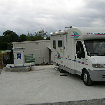 Aire de service pour camping-cars à Saint-Honore-les-Bains - SAINT-HONORE-LES-BAINS