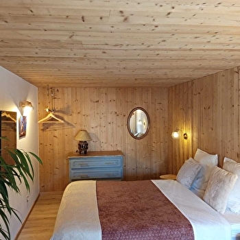 Au Mont Chablis - CHAMPAGNOLE