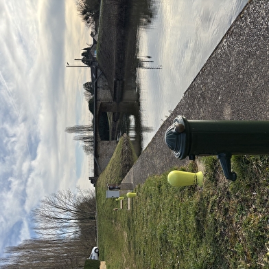 Halte nautique de Vincelles - camping