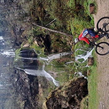 Cascade de Vermondans - n°44 - PIERREFONTAINE-LES-VARANS