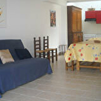 Gîte 'Narcisse' - LURCY-LE-BOURG