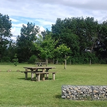 Aire de Pique-nique - LA TRUCHERE