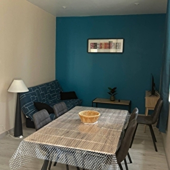 A Deux Pas-2 - PARAY-LE-MONIAL